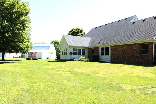 808 S Nineveh Road, Franklin, IN 46131