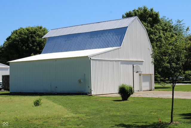808 S Nineveh Road, Franklin, IN 46131