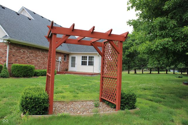 808 S Nineveh Road, Franklin, IN 46131