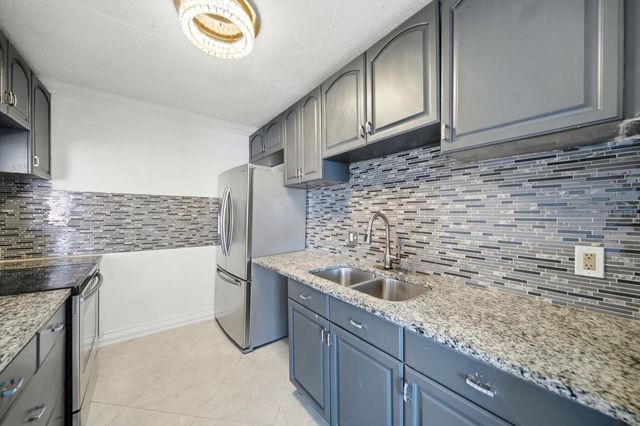 262 SW MONROE CIRCLE N 4201, St Petersburg, FL 33703