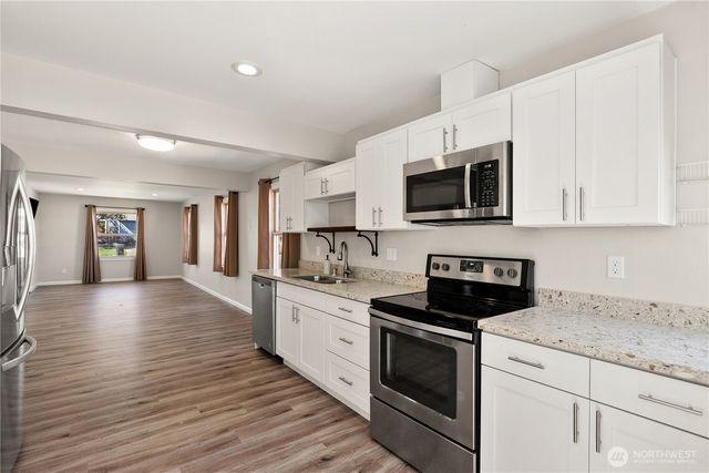 5215 McDacer Avenue, Tacoma, WA 98404
