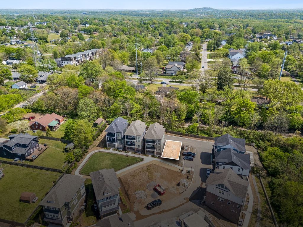 121 Honeywine St, Nashville, TN 37206