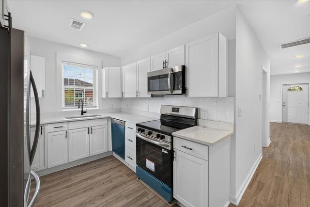 2029 Saint Francis Street, North Charleston, SC 29405