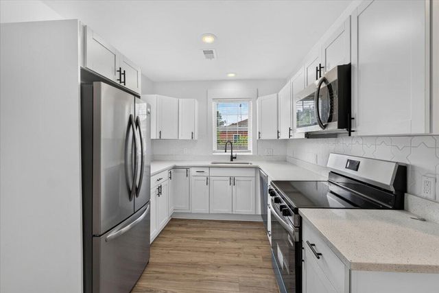 2029 Saint Francis Street, North Charleston, SC 29405