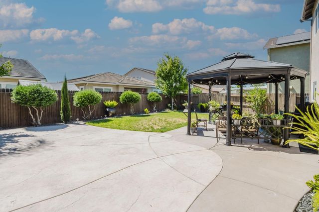 2441 Jubilee Dr, Turlock, CA 95380