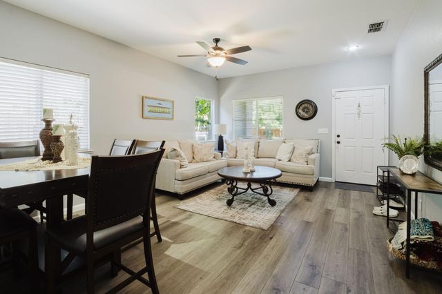 2441 Jubilee Dr, Turlock, CA 95380