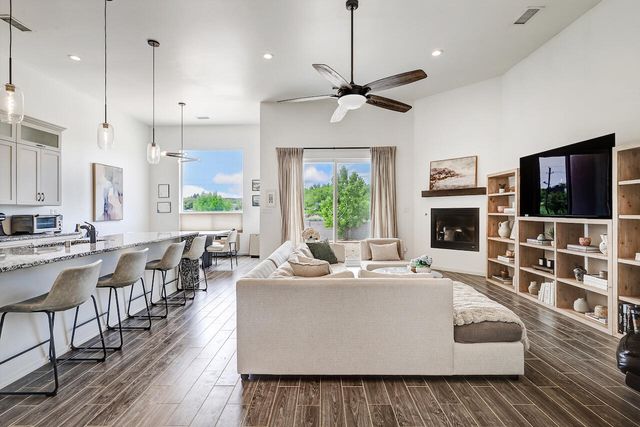 6352 Buenos Aires Place NW, Albuquerque, NM 87120