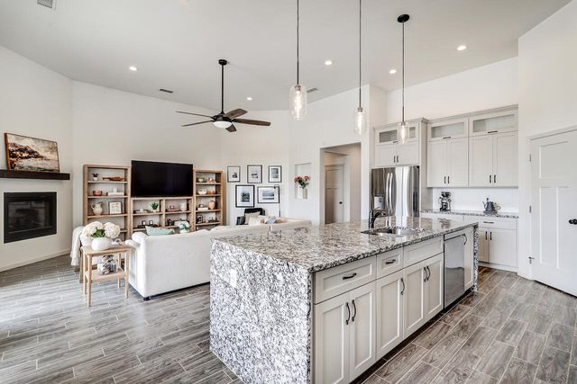 6352 Buenos Aires Place NW, Albuquerque, NM 87120