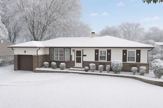 243 N Richards Drive, Palatine, IL 60074