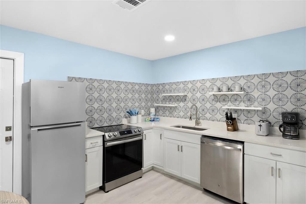 817-819 Indiana AVE, FORT MYERS, FL 33908 — photo 4