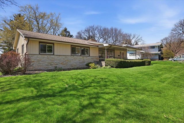 6909 Darnell LANE, Greendale, WI 53129