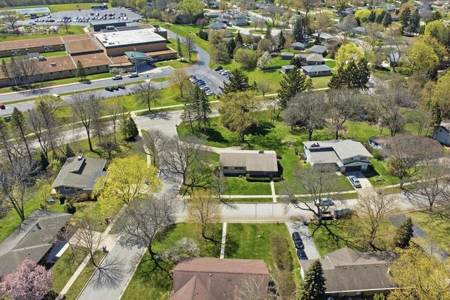6909 Darnell LANE, Greendale, WI 53129