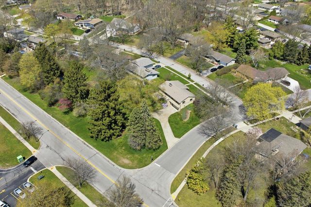 6909 Darnell LANE, Greendale, WI 53129