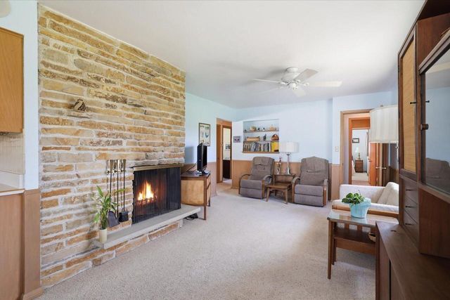 6909 Darnell LANE, Greendale, WI 53129