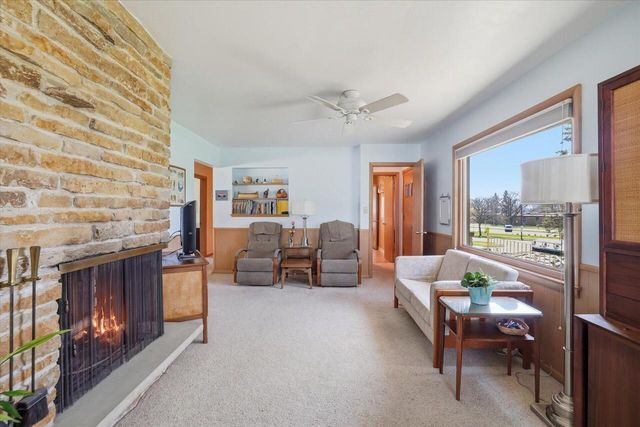 6909 Darnell LANE, Greendale, WI 53129