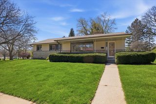 6909 Darnell LANE, Greendale, WI 53129