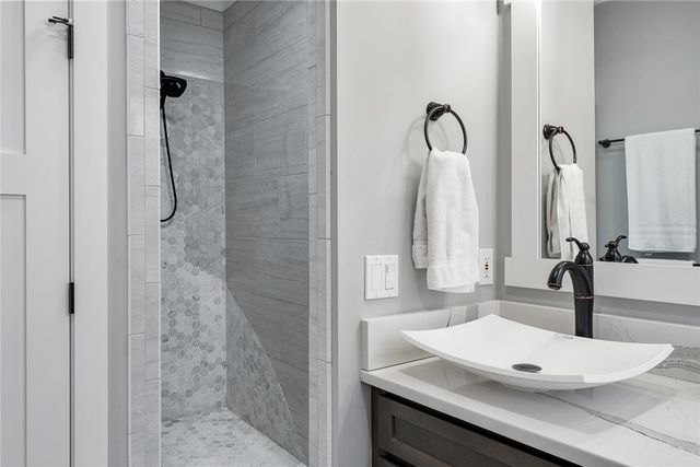 9 Anchorage Lane, Salem, SC 29676