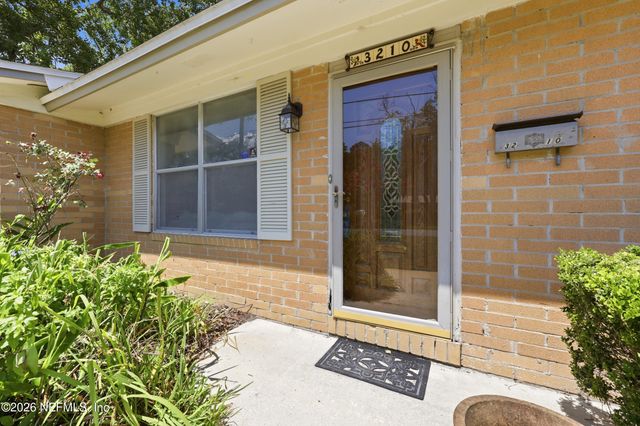 3210 DONHURST Street, Jacksonville, FL 32277