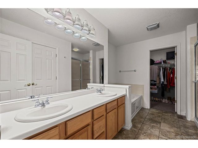 3000 E 112th Ave 86, Northglenn, CO 80233