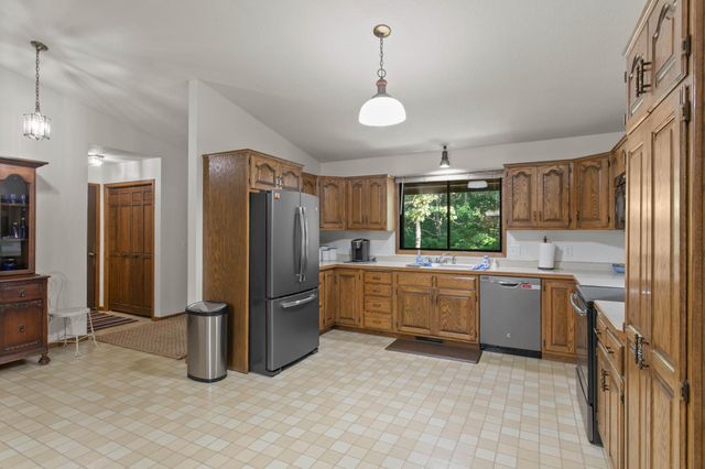 2670 201st Avenue NW, Oak Grove, MN 55011