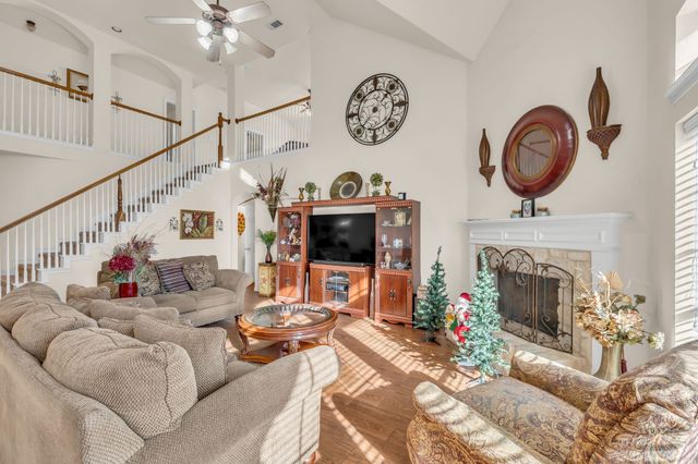 4437 Mallow Oak Drive, Fort Worth, TX 76123