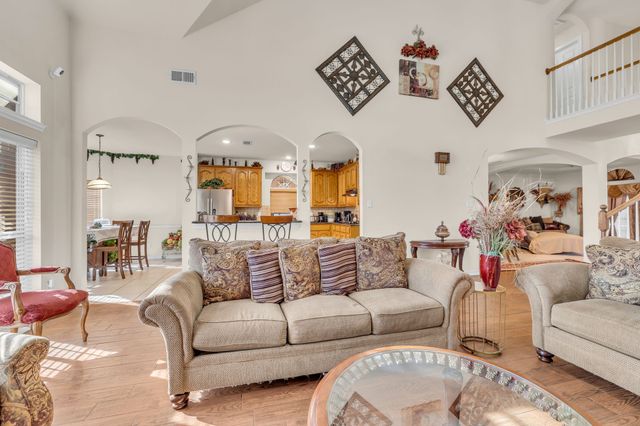 4437 Mallow Oak Drive, Fort Worth, TX 76123