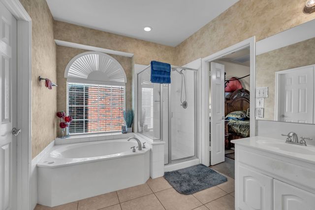 4437 Mallow Oak Drive, Fort Worth, TX 76123