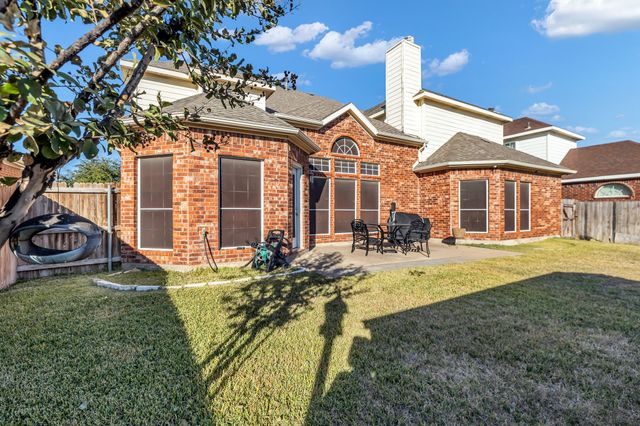 4437 Mallow Oak Drive, Fort Worth, TX 76123