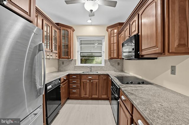 505 E ROBERTS ST, Norristown, PA 19401