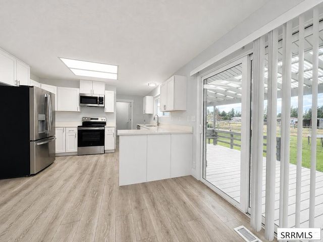 3785 E Wanda Street, Ammon, ID 83406