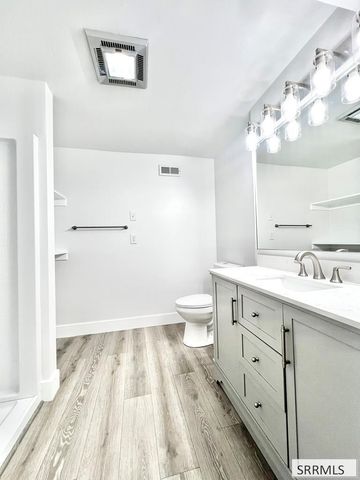 3785 E Wanda Street, Ammon, ID 83406