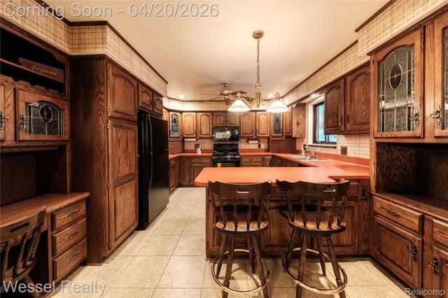 53659 Wolf Drive, Shelby Charter Township, MI 48316