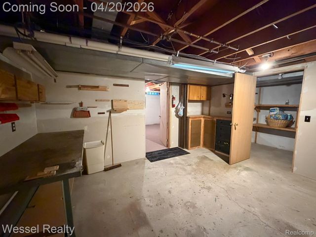 53659 Wolf Drive, Shelby Charter Township, MI 48316