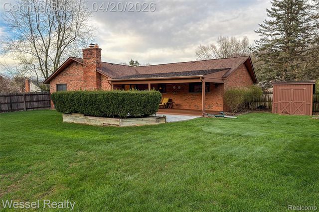53659 Wolf Drive, Shelby Charter Township, MI 48316