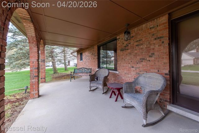 53659 Wolf Drive, Shelby Charter Township, MI 48316