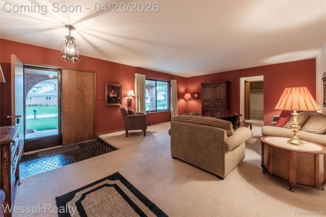 53659 Wolf Drive, Shelby Charter Township, MI 48316