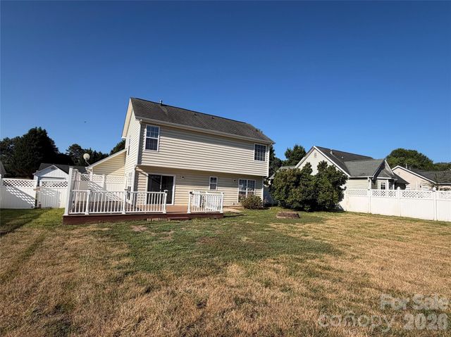 12601 Cumberland Crest Drive, Huntersville, NC 28078