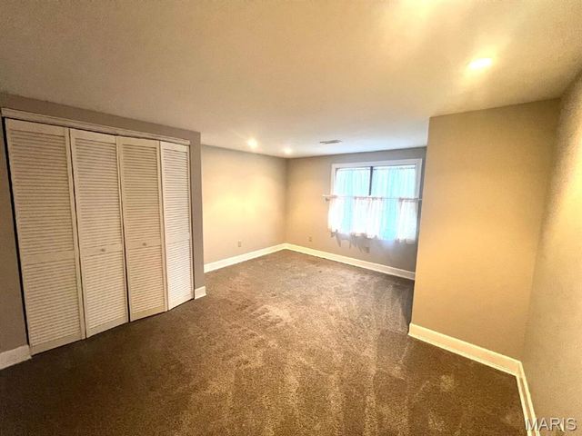 355 Dietrich Road, Ballwin, MO 63021