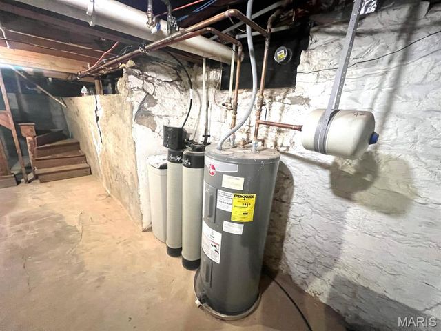 355 Dietrich Road, Ballwin, MO 63021