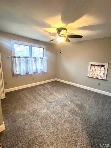 355 Dietrich Road, Ballwin, MO 63021