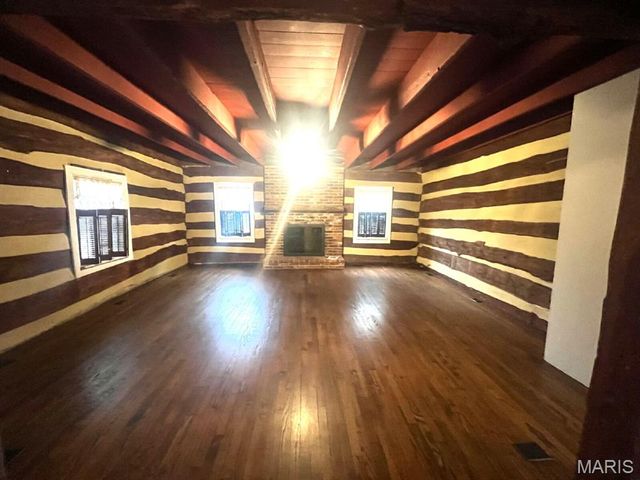 355 Dietrich Road, Ballwin, MO 63021