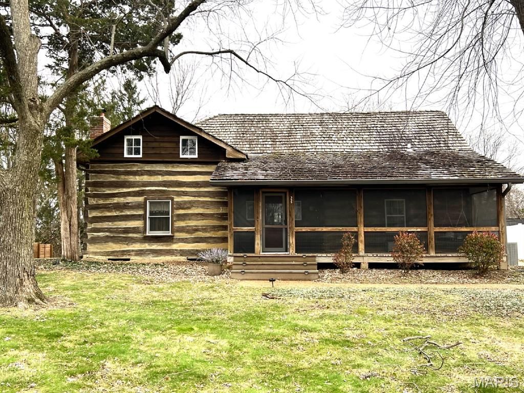 355 Dietrich Road, Ballwin, MO 63021