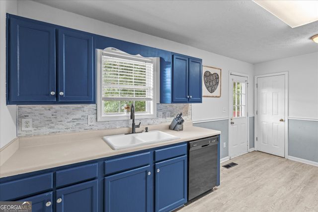 104 Pine Needle Trail, Villa Rica, GA 30180
