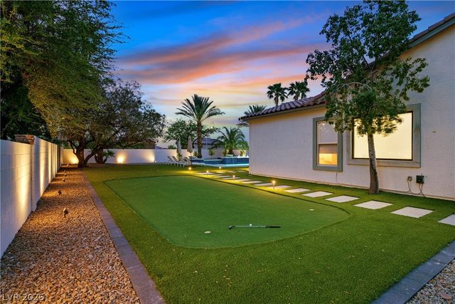 360 Hedgehope Drive, Las Vegas, NV 89183