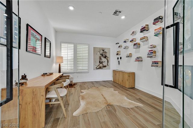 360 Hedgehope Drive, Las Vegas, NV 89183