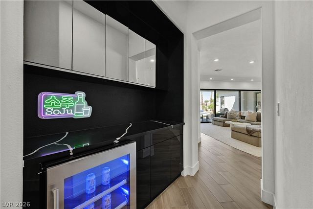 360 Hedgehope Drive, Las Vegas, NV 89183