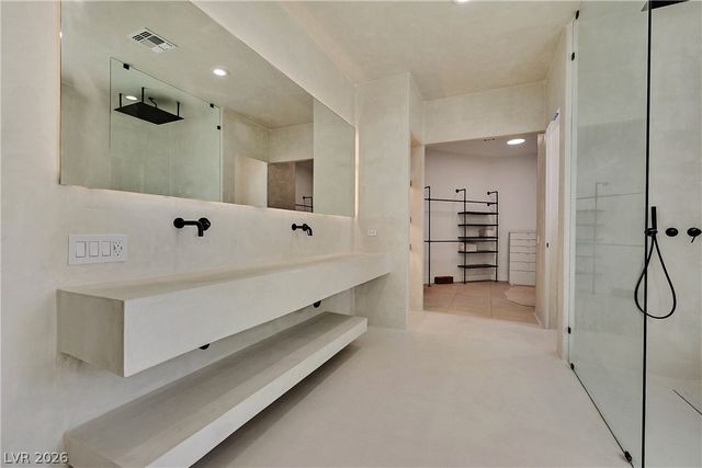 360 Hedgehope Drive, Las Vegas, NV 89183