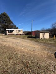 54277 Day Road, Flowerfield Twp, MI 49067
