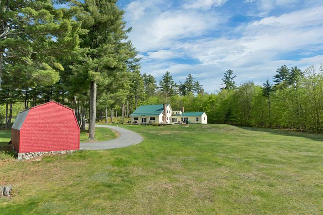 65 Effingham Road, Ossipee, NH 03864
