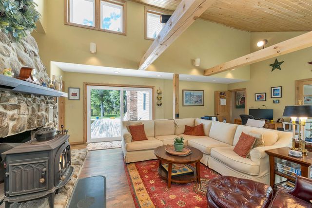 65 Effingham Road, Ossipee, NH 03864